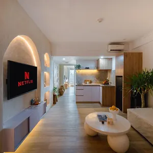 https://sunset-suites-1-bed-apartment-jayakarta.hotelsseminyak.net
